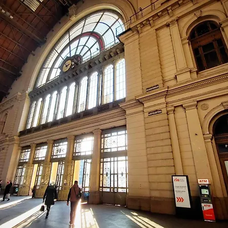 Station Lux Downtown