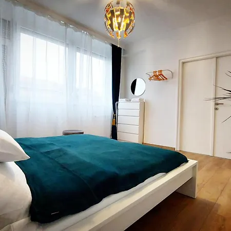 Station Lux Downtown * Budapeşte