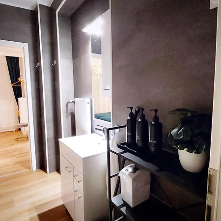 Station Lux Downtown Daire *