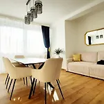 Station Lux Downtown Apartamento Budapest